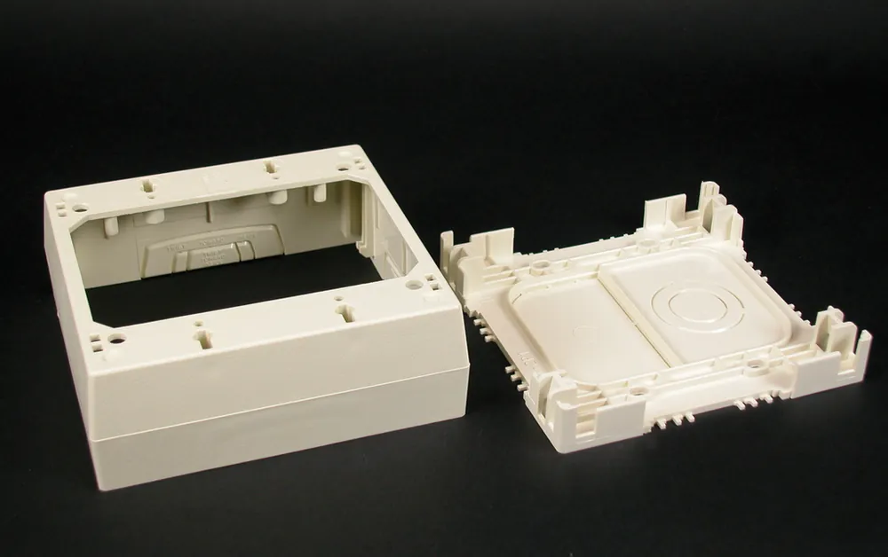 Wiremold 2348-2 BOX DVC 4-3/4IN 4-3/4IN 1-3/4IN PVC