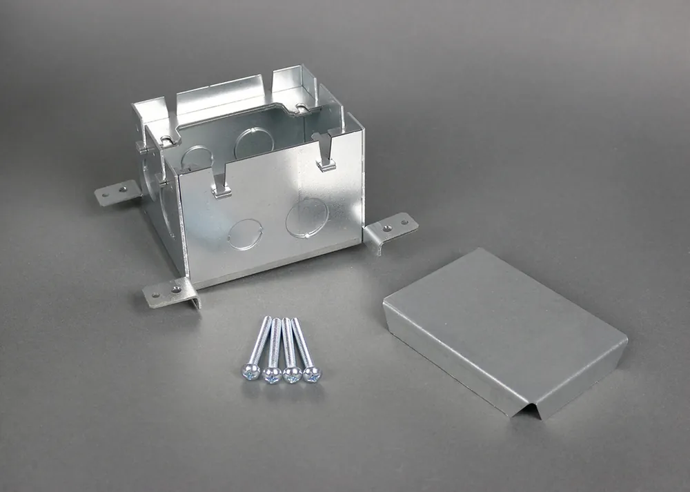 SK0461035-US20260702-105043-0 Wiremold 880S1 BOX FL STL 53CU-IN 1 10 1/2 TO 1IN RECT - Image 1