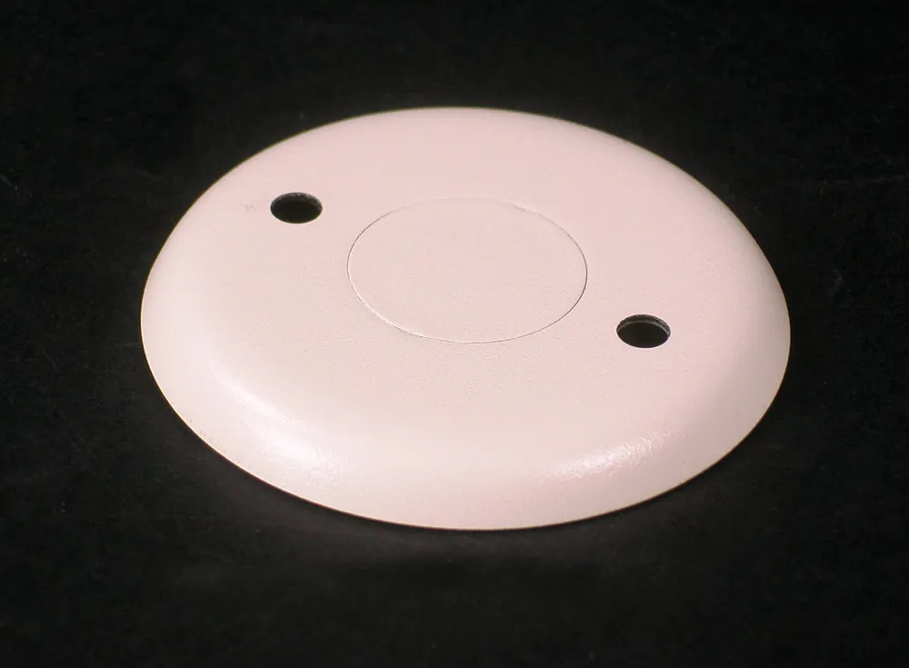 SK0490804-US20260702-105043-0 Legrand-Wiremold V5731 Stl Blank Cover Ivory 1/2KO Replacement MPN - Image 1