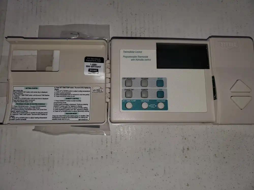SK0501554-US20260702-105043-0 BRYANT 24V DIGITAL PROGRAMMABLE THERMOSTAT - Image 1