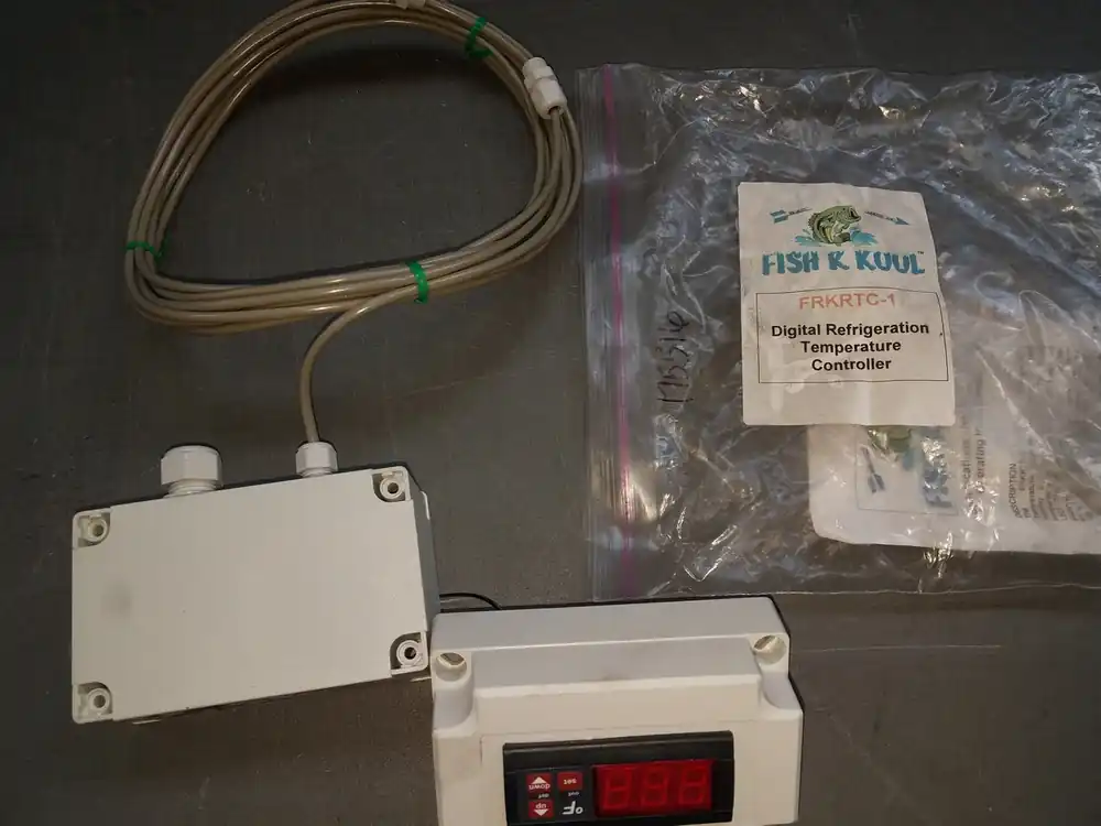 SK0501589-US20260702-105043-0 DIGITAL REFRIGERATION TEMPERATURE CONTROLLER - Image 1